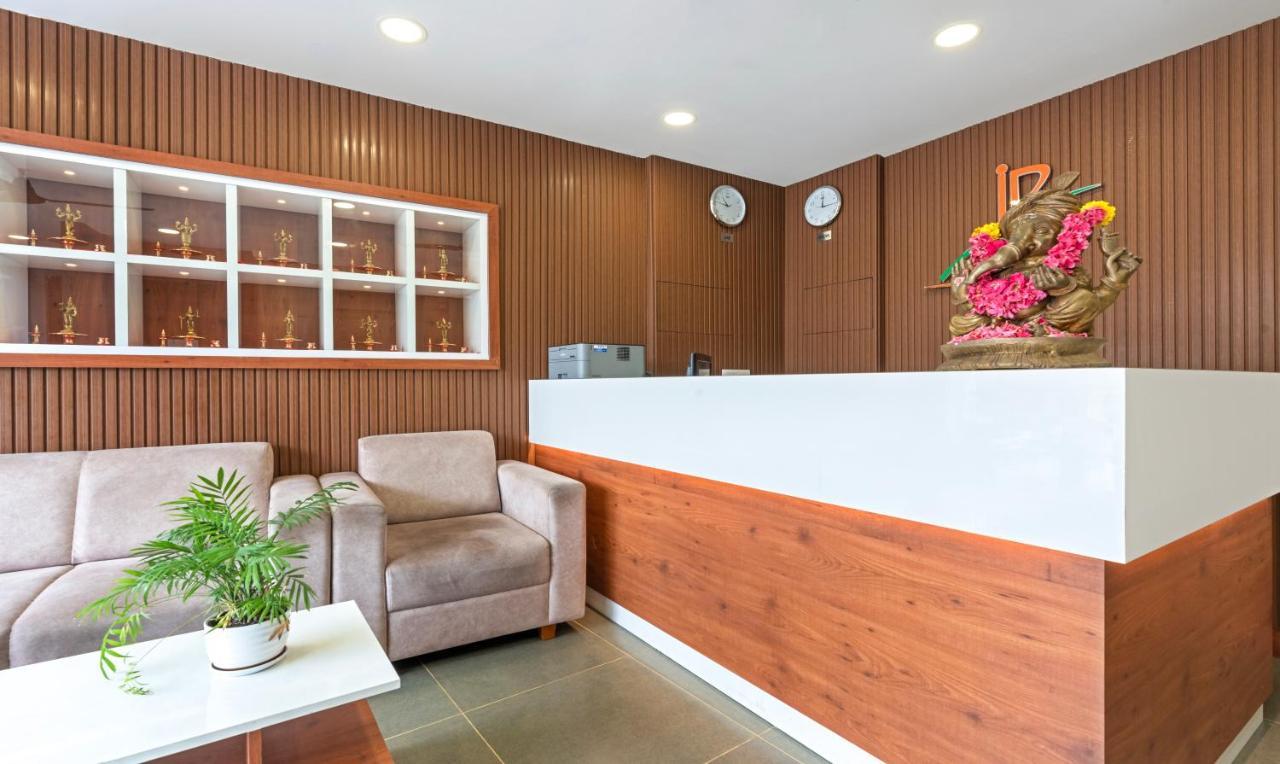 ホテル Treebo Jp Residency トリバンドラム エクステリア 写真